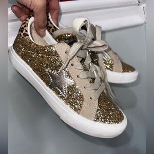 Vintage Havana Girl's Marianna Glitter Sneakers Size 2